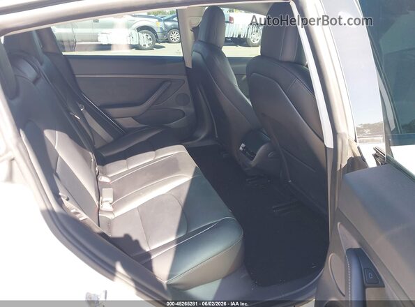 5YJ3E1EB3NF323899 2022 TESLA MODEL 3 Белый Вид наклейки с VIN-кодом