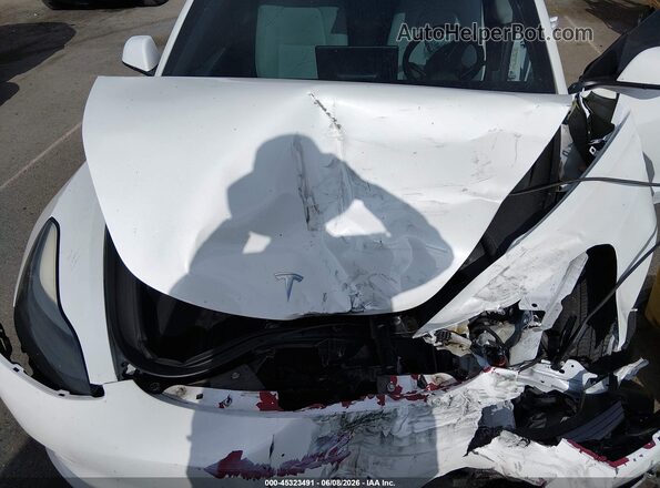 5YJ3E1EB3NF365943 2022 TESLA MODEL 3 White Widok z tyłu