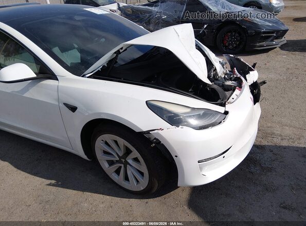 5YJ3E1EB3NF365943 2022 TESLA MODEL 3 White Widok wnętrza 360 stopni