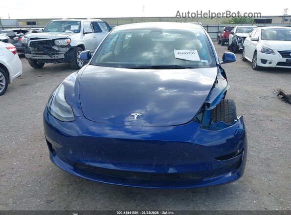 5YJ3E1EB3PF392742 2023 TESLA MODEL 3 Синий Вид щитка приборов