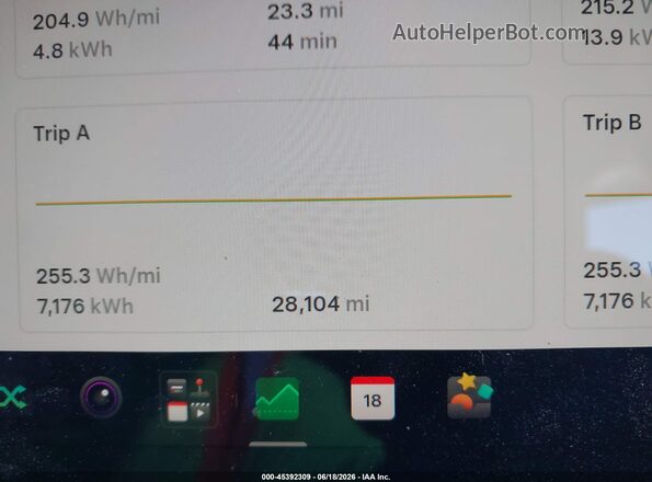 5YJ3E1EB3RF744690 2024 TESLA MODEL 3 Gray Панорамний вид салону 360°