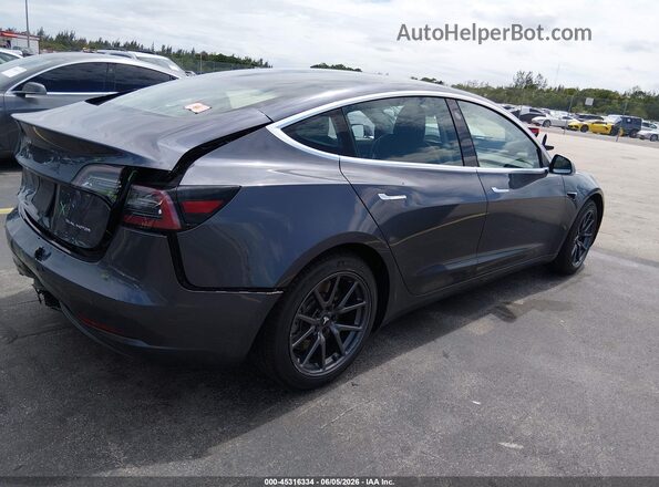 5YJ3E1EB4KF386084 2019 TESLA MODEL 3 Gray 