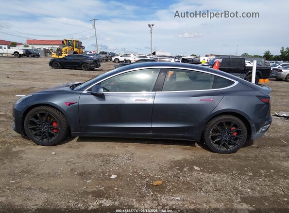 5YJ3E1EB4KF425563 2019 TESLA MODEL 3 Gray 