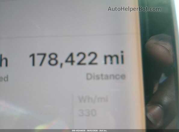 5YJ3E1EB4KF469949 2019 TESLA MODEL 3 White 