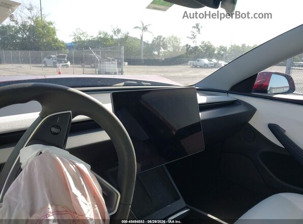 5YJ3E1EB4RF813502 2024 TESLA MODEL 3 Red Widok wnętrza 360 stopni