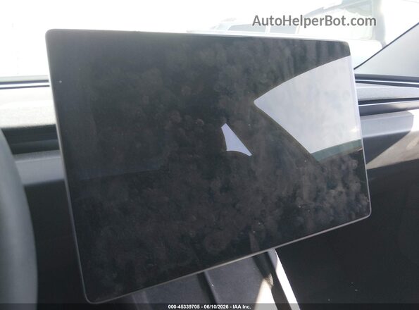 5YJ3E1EB4SF021811 2025 TESLA MODEL 3 Red Հետևի նստատեղերի տեսք