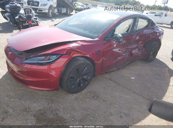 5YJ3E1EB4SF021811 2025 TESLA MODEL 3 Red Առջևի ձախ երեք քառորդ տեսարան