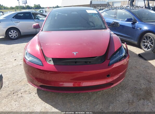5YJ3E1EB4SF021811 2025 TESLA MODEL 3 Red Հետևի տեսք