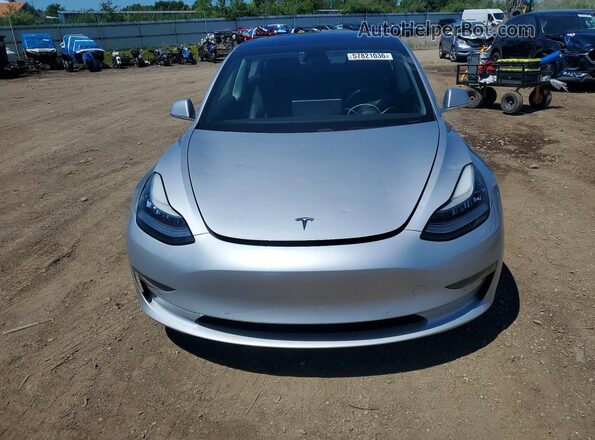 5YJ3E1EB5JF087654 2018 TESLA MODEL Silver წინა ხედი