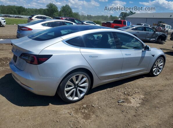 5YJ3E1EB5JF087654 2018 TESLA MODEL Silver უკანა მარჯვენა