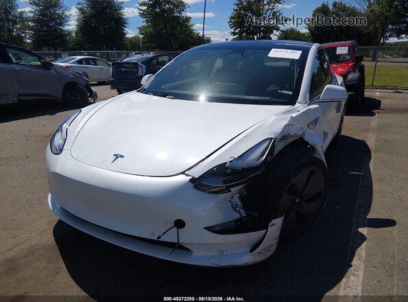 5YJ3E1EB5JF120832 2018 TESLA MODEL 3 White Դիմացի տեսք