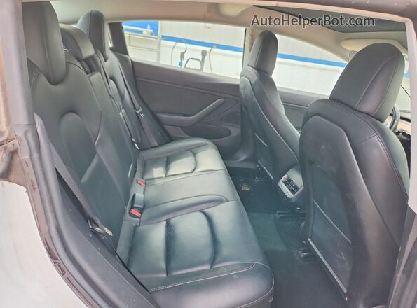 5YJ3E1EB5KF361551 2019 TESLA MODEL White Rear seats view