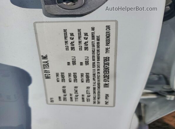 5YJ3E1EB5KF387955 2019 TESLA MODEL Белый Вид наклейки с VIN-кодом
