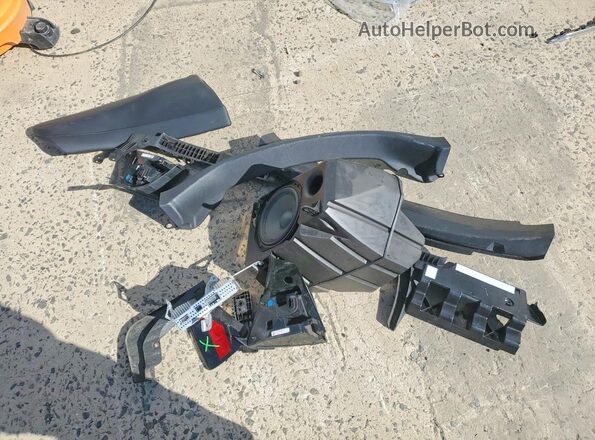 5YJ3E1EB5KF387955 2019 TESLA MODEL Белый Вид подкапотного пространства