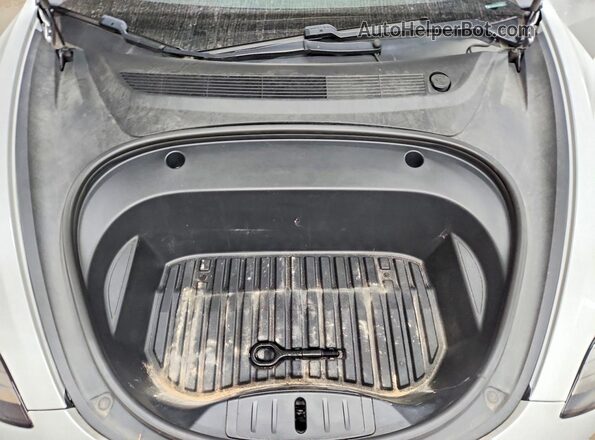 5YJ3E1EB5LF744360 2020 TESLA MODEL White Սալոնի հետևի տեսք