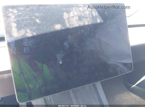 5YJ3E1EB5MF979195 2021 TESLA MODEL 3 Gray Widok tylnych siedzeń