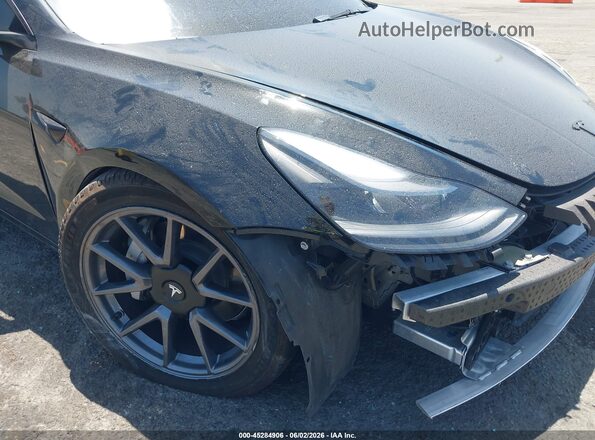 5YJ3E1EB5NF277072 2022 TESLA MODEL 3 Черный Вид спереди