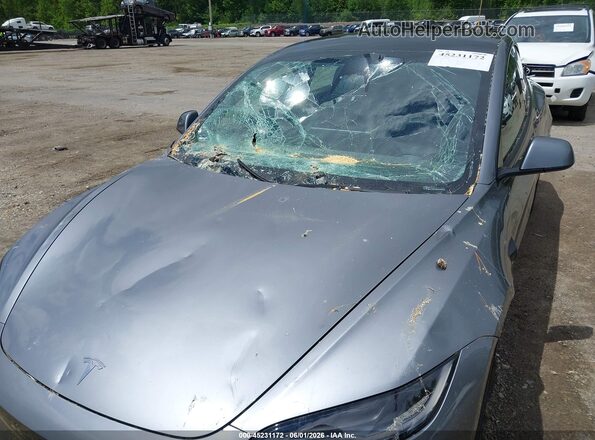 5YJ3E1EB5SF910584 2025 TESLA MODEL 3 Gray Vista frontal