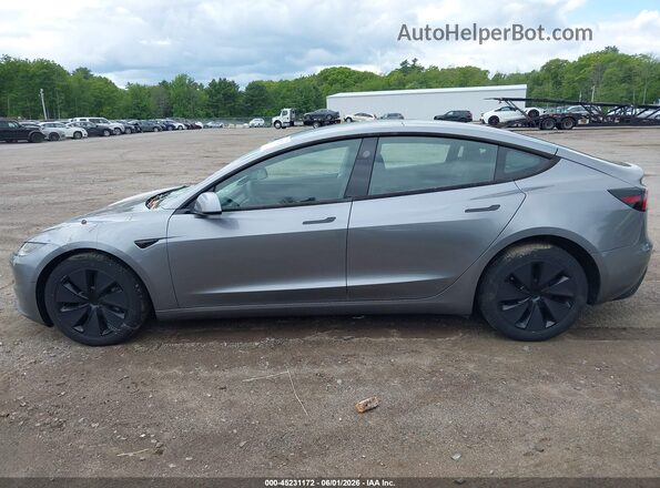 5YJ3E1EB5SF910584 2025 TESLA MODEL 3 Gray Vista interior de 360 grados