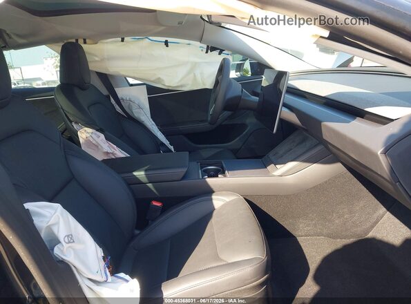 5YJ3E1EB5SF928311 2025 TESLA MODEL 3 Серый Вид салона спереди