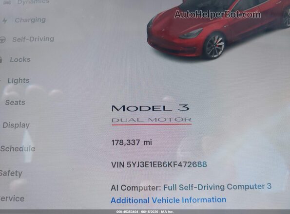 5YJ3E1EB6KF472688 2019 TESLA MODEL 3 Red Widok tylnych siedzeń