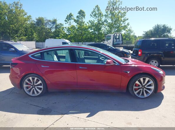 5YJ3E1EB6KF472688 2019 TESLA MODEL 3 Red Widok wnętrza z tyłu