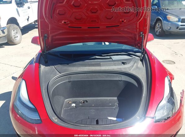 5YJ3E1EB6KF472688 2019 TESLA MODEL 3 Red Widok z tyłu