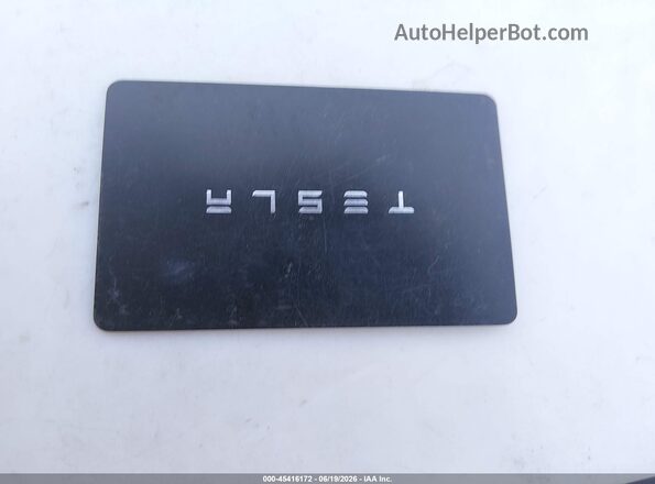 5YJ3E1EB6LF621344 2020 TESLA MODEL 3 White Widok deski rozdzielczej