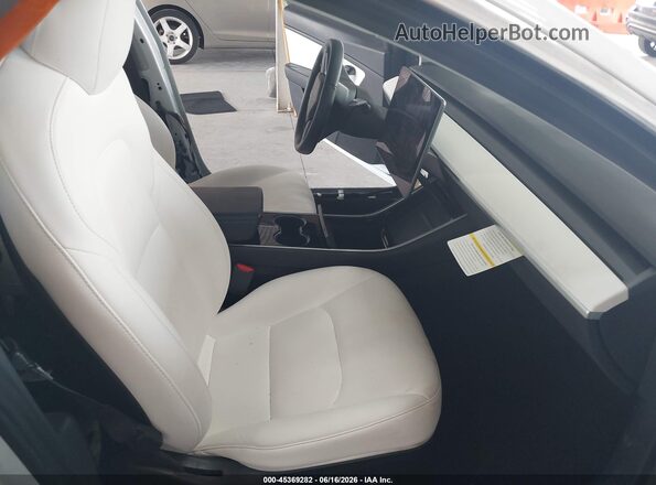5YJ3E1EB6LF628777 2020 TESLA MODEL 3 White Vista interior delantera