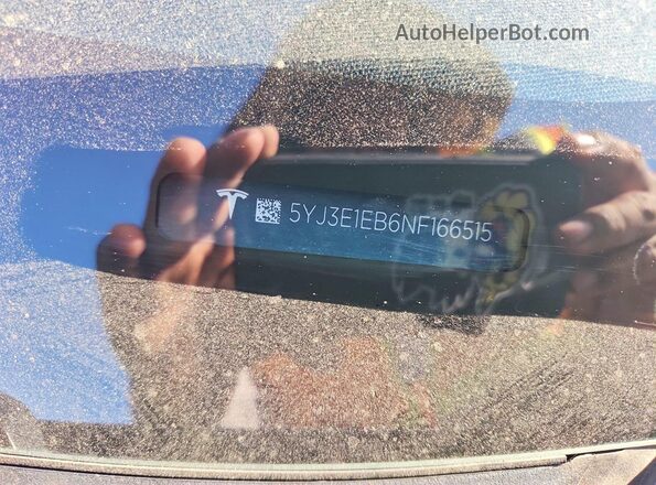 5YJ3E1EB6NF166515 2022 TESLA MODEL Gray Widok komory silnika