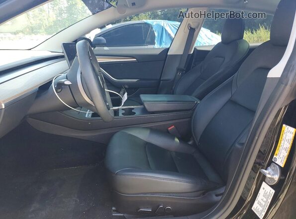 5YJ3E1EB6NF272897 2022 TESLA MODEL Черный Вид салона спереди