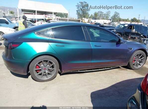 5YJ3E1EB6NF352393 2022 TESLA MODEL 3 Фиолетовый Вид задней части салона