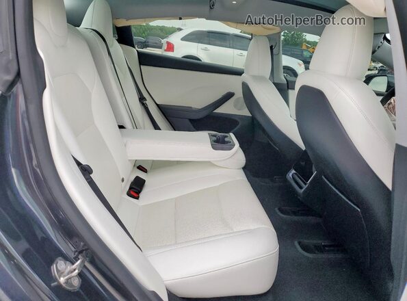 5YJ3E1EB6RF802162 2024 TESLA MODEL Gray Вид задніх сидінь
