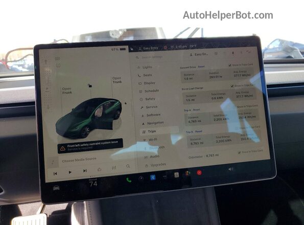 5YJ3E1EB6SF875991 2025 TESLA MODEL Белый Вид щитка приборов
