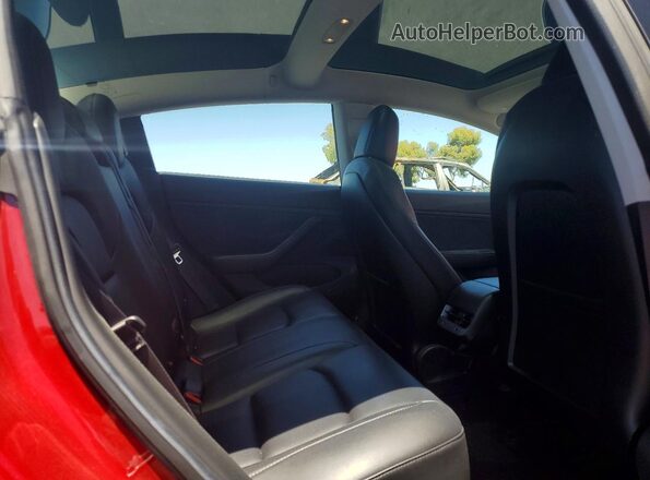 5YJ3E1EB7JF073397 2018 TESLA MODEL Красный 