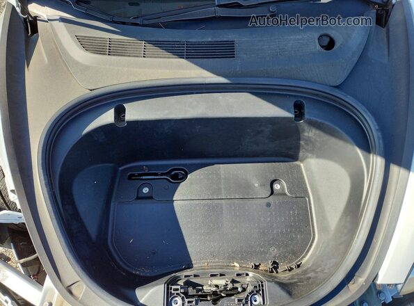 5YJ3E1EB7LF667331 2020 TESLA MODEL White უკანა სალონის ხედი