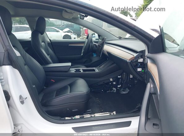 5YJ3E1EB7MF054854 2021 TESLA MODEL 3 White Vista interior delantera
