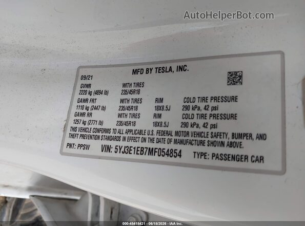 5YJ3E1EB7MF054854 2021 TESLA MODEL 3 White Vista del compartimento del motor