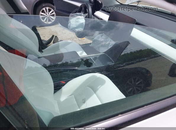 5YJ3E1EB7MF990344 2021 TESLA MODEL 3 White Vista interior delantera