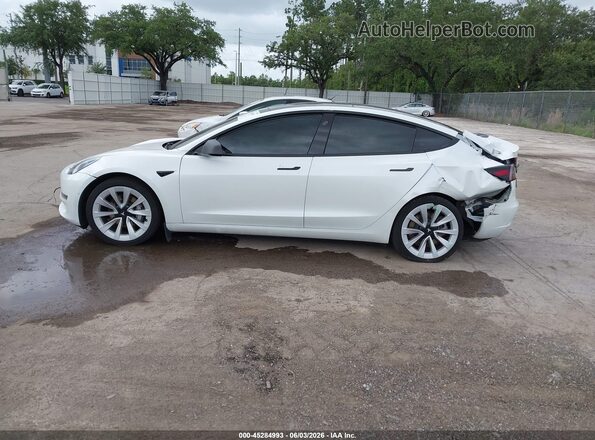 5YJ3E1EB7NF103763 2022 TESLA MODEL 3 White Панорамний вид салону 360°