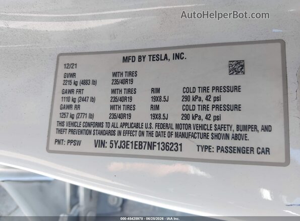 5YJ3E1EB7NF136231 2022 TESLA MODEL 3 Белый Вид подкапотного пространства
