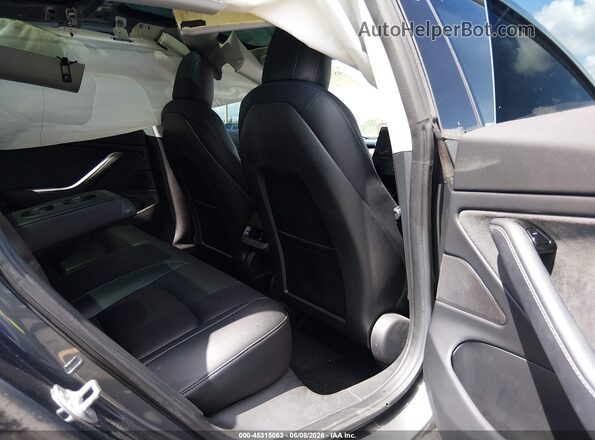 5YJ3E1EB8JF068709 2018 TESLA MODEL 3 Gray Вид наклейки з VIN-кодом
