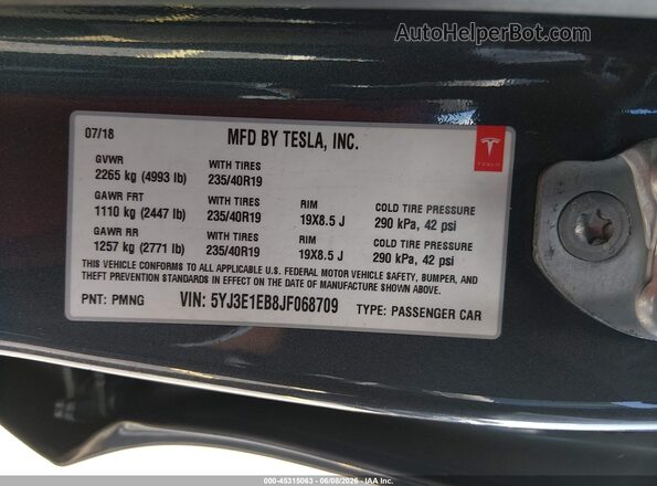 5YJ3E1EB8JF068709 2018 TESLA MODEL 3 Gray Вид підкапотного простору