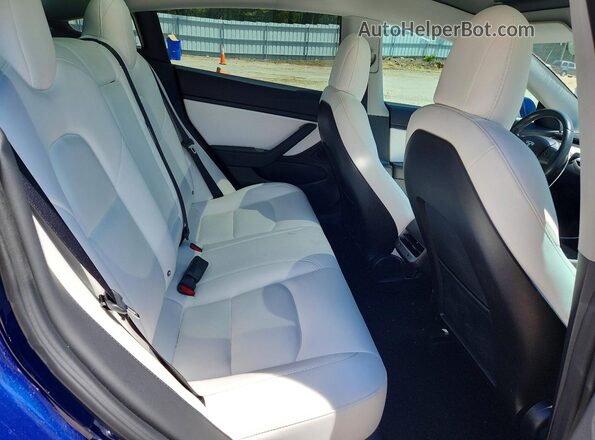 5YJ3E1EB8JF134689 2018 TESLA MODEL Blue Հետևի նստատեղերի տեսք