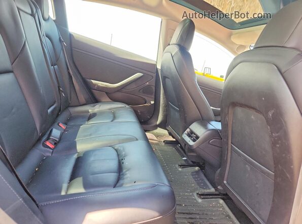 5YJ3E1EB8KF359325 2019 TESLA MODEL Black Widok tylnych siedzeń