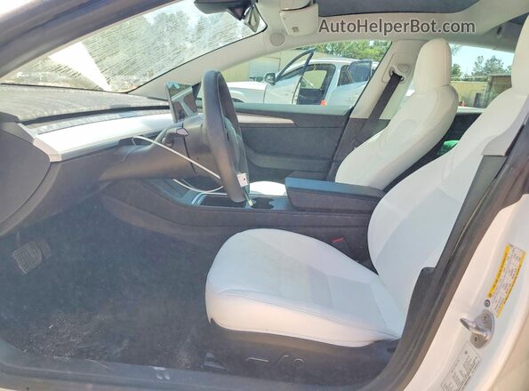 5YJ3E1EB8MF034953 2021 TESLA MODEL White Вид салону спереду