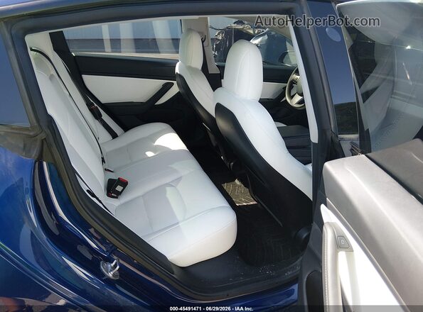 5YJ3E1EB8MF862842 2021 TESLA MODEL 3 Blue Widok tylnych siedzeń
