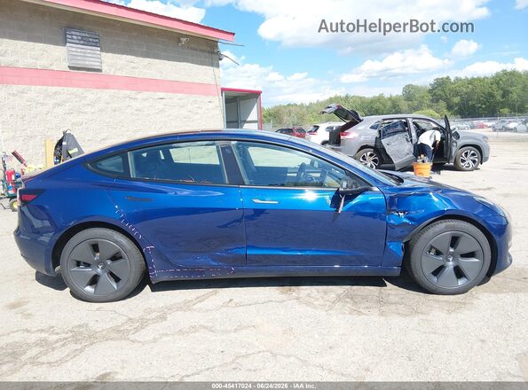 5YJ3E1EB8NF159324 2022 TESLA MODEL 3 Синий Вид панели приборов