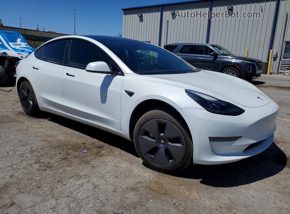 5YJ3E1EB8NF183946 2022 TESLA MODEL White Передня права чверть