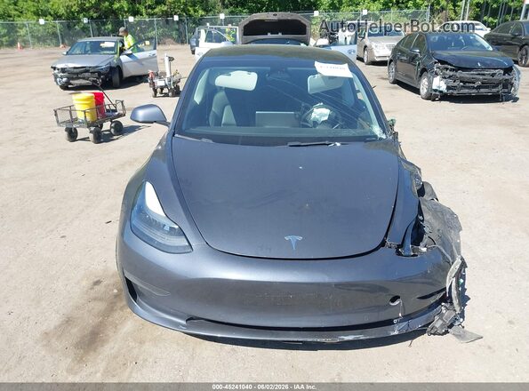 5YJ3E1EB8NF239996 2022 TESLA MODEL 3 Gray წინა პანელის ხედი
